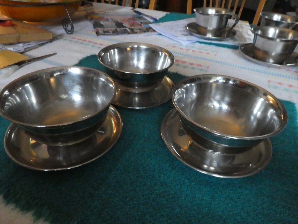 Vintage RVS soepkommen met schotels - Set van 3, Verzamelen, Ophalen of Verzenden, Huis en Inrichting