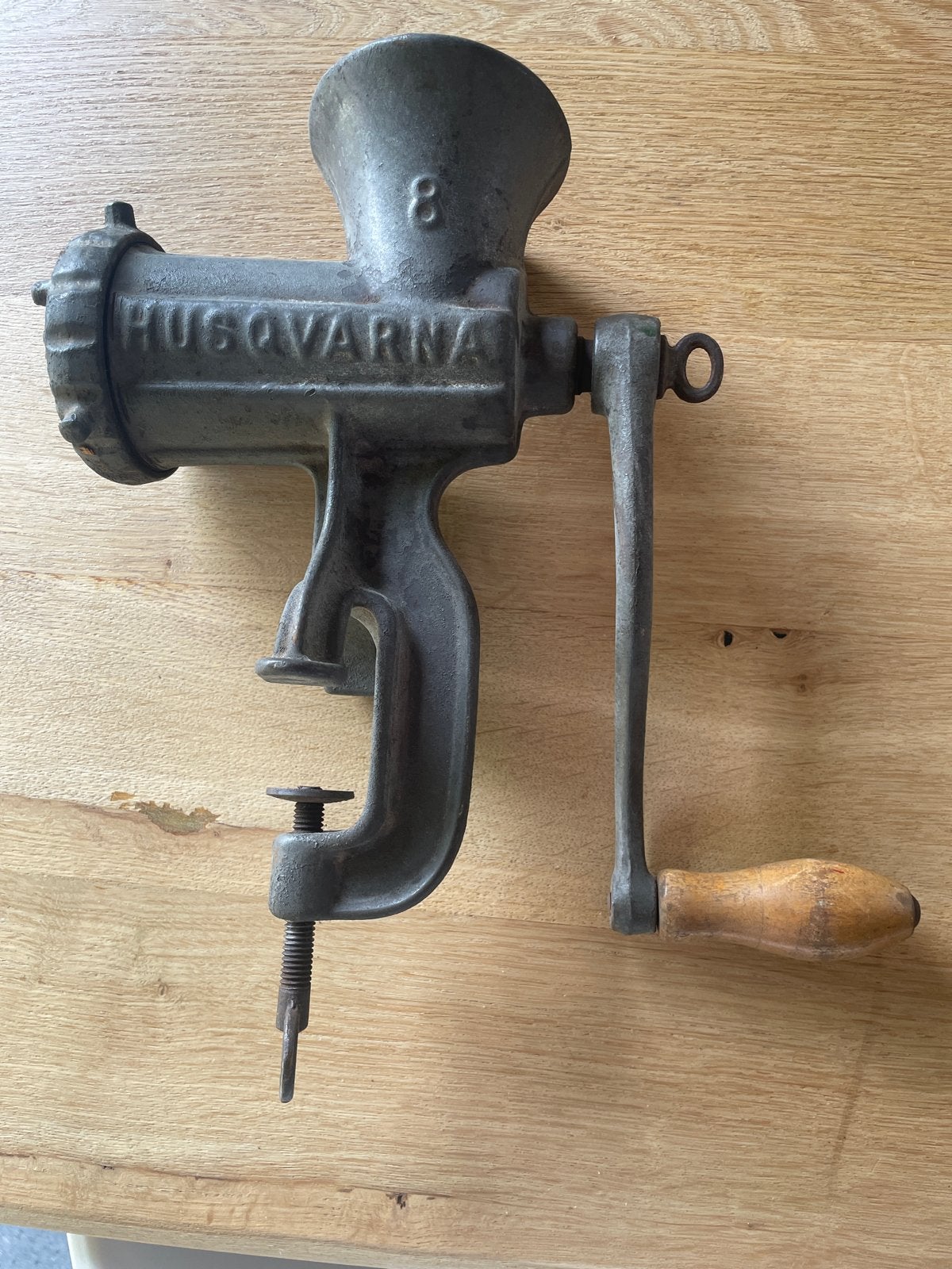 Antieke Husqvarna vleesmolen - model 8, Antiek en Kunst, Ophalen