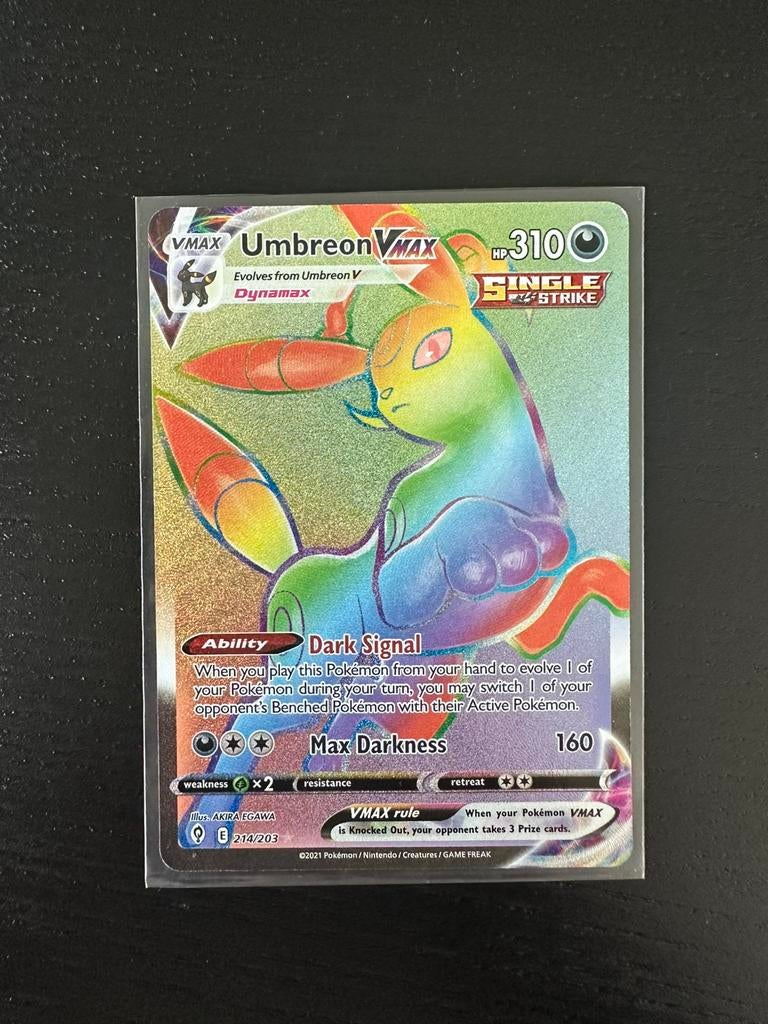 Pokémon Umbreon Vmax EVS214, Hobby en Vrije tijd, Verzamelkaartspellen | Pokémon, Ophalen of Verzenden, Zo goed als nieuw