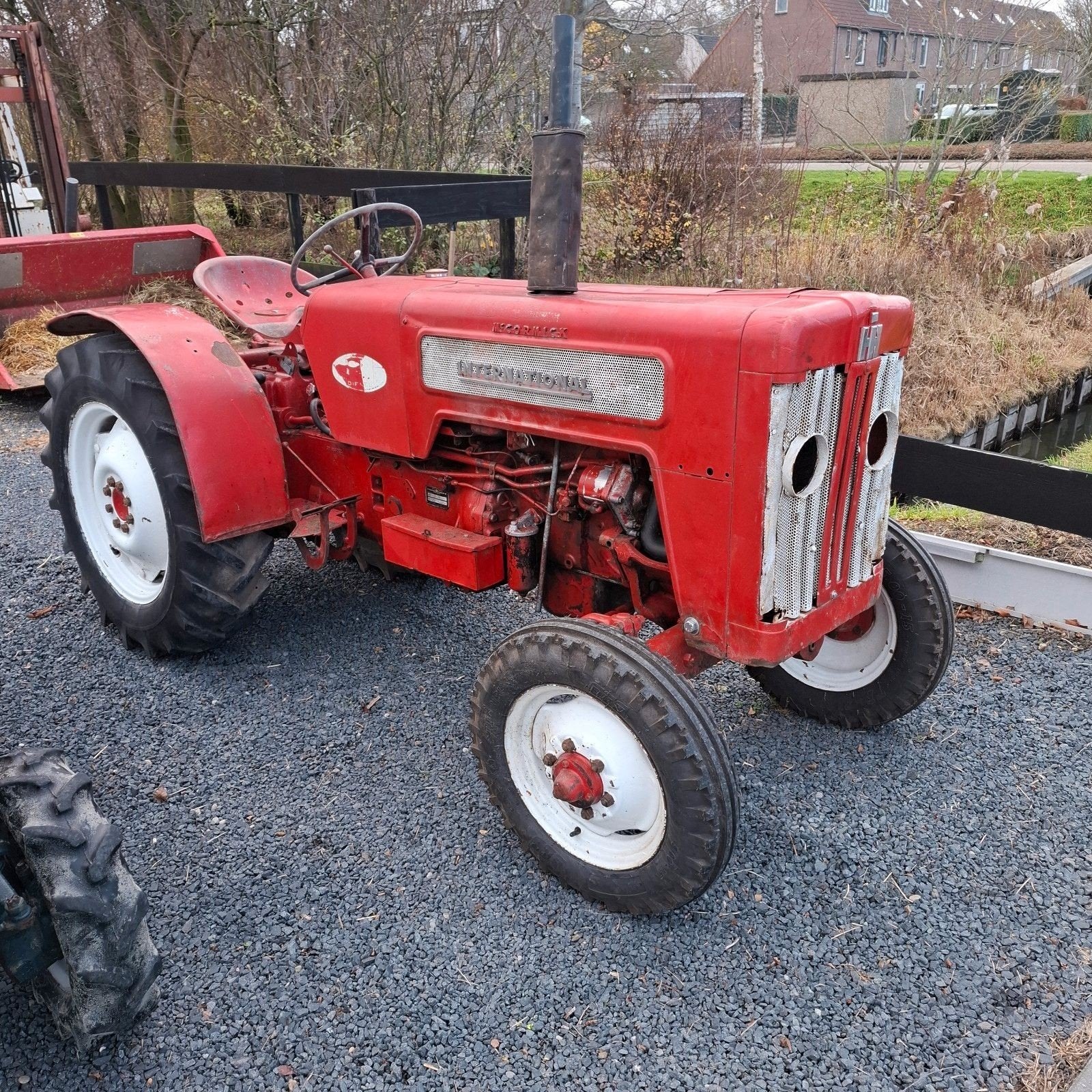 kleine tuintrekker smal diesel met kenteken inter mc cormik, Ophalen of Verzenden