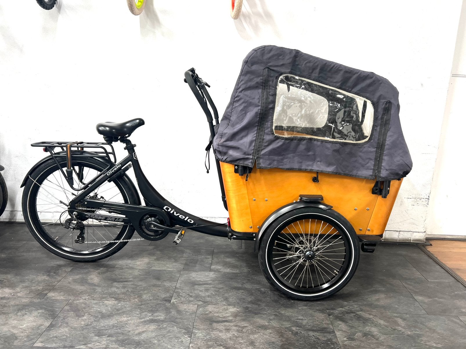Qıvelo Cargo Elektrische Bakfiets (met garantie), Ophalen of Verzenden, Zo goed als nieuw, 4 kinderen of meer
