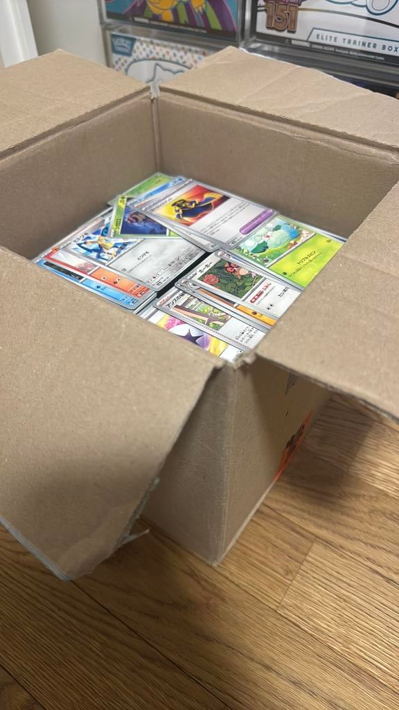 3300 japanse pokemon kaarten, Hobby en Vrije tijd, Verzamelkaartspellen | Pokémon, Ophalen of Verzenden, Zo goed als nieuw, Meerdere kaarten
