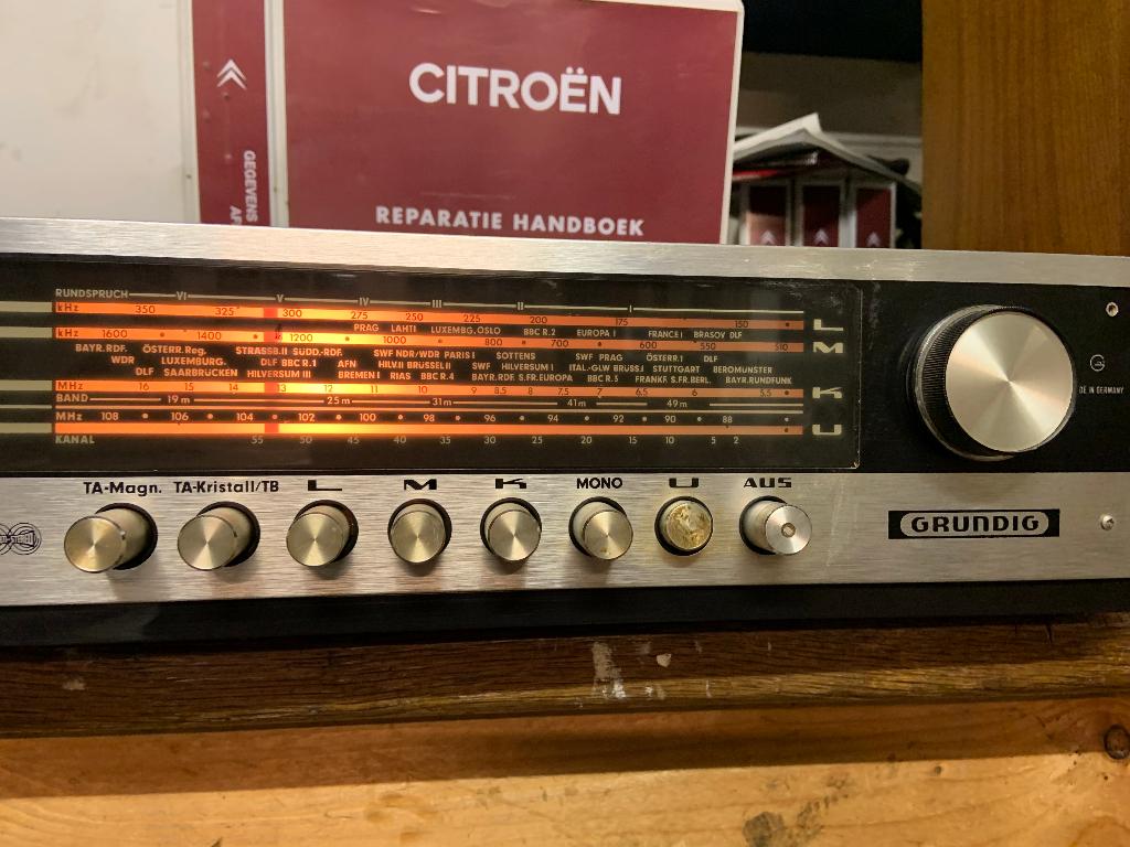 Grundig RTV400 receiver, Audio, Tv en Foto, Versterkers en Receivers, Ophalen, Gebruikt, Minder dan 60 watt, Overige merken