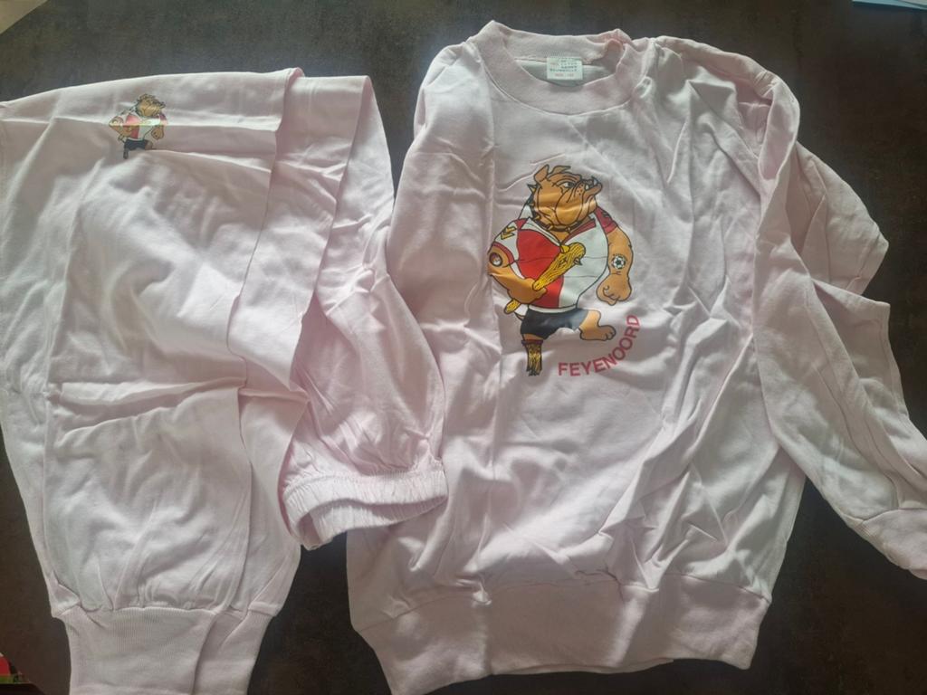 Roze pyjama's- Feyenoord / 140 en 152, Ophalen of Verzenden, Nieuw, Overige maten