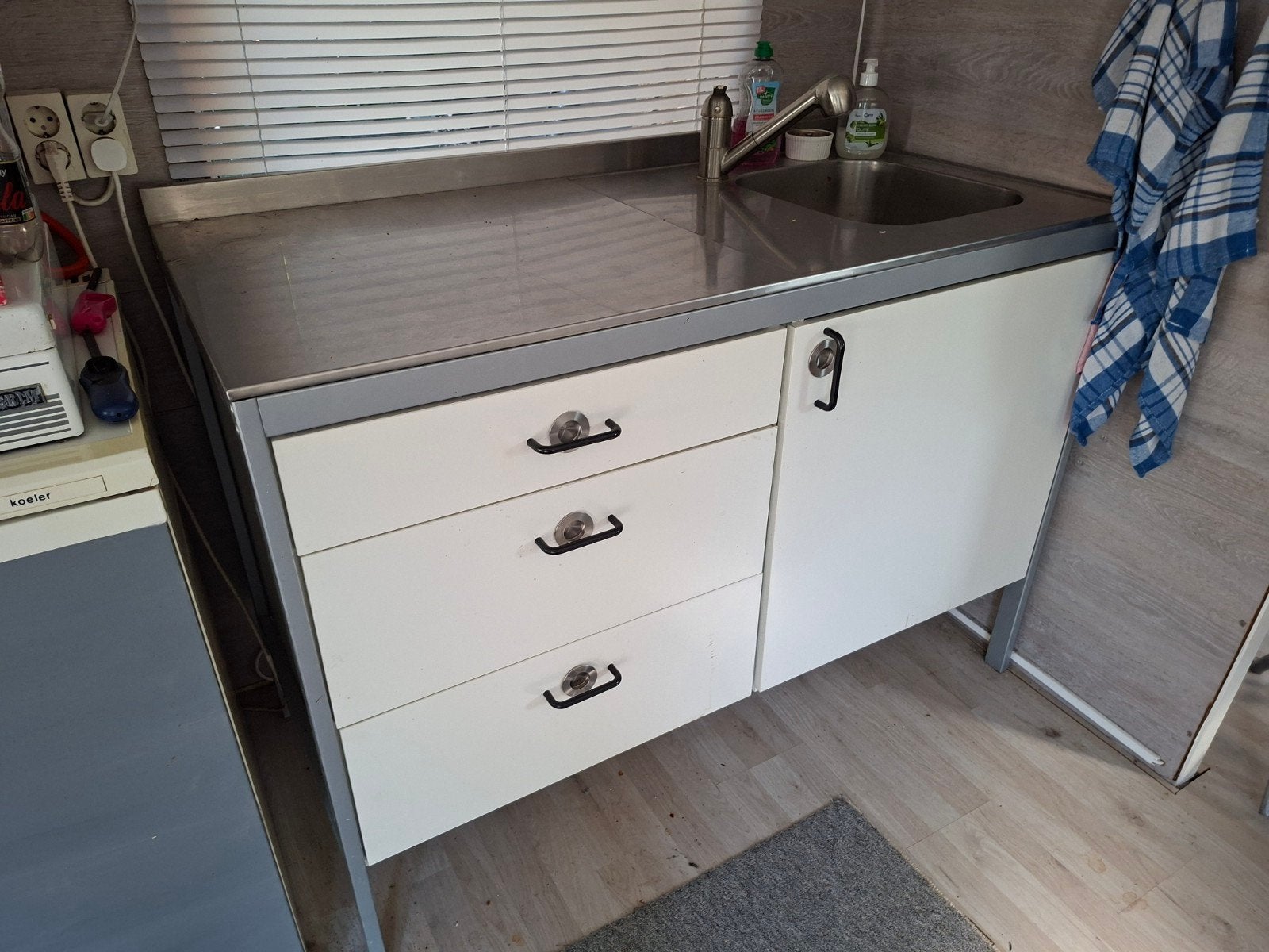 Ikea keukenblok 125x55 cm met kraan, Gebruikt, Wit, Enkelwandige keuken, Ophalen of Verzenden