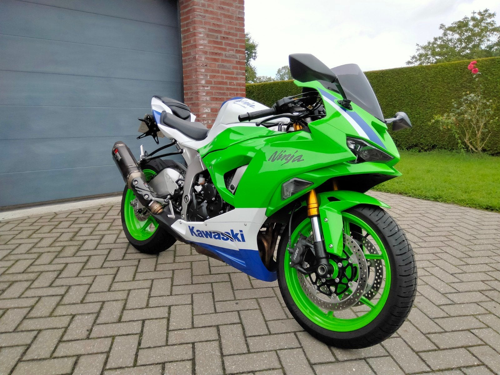 Kawasaki ZX-6R Ninja "40th Anniversary" (bj.2024), Motoren, 636 cc, Motorrijbewijs A, Traction Control, Super Sport