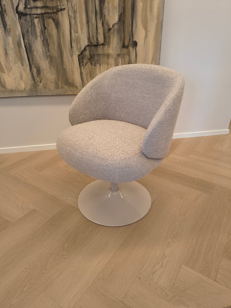 2 Eleonora Ruben eetkamerstoelen - Zo goed als nieuw, Ophalen, Twee, Overige kleuren, Modern, Scandinavisch