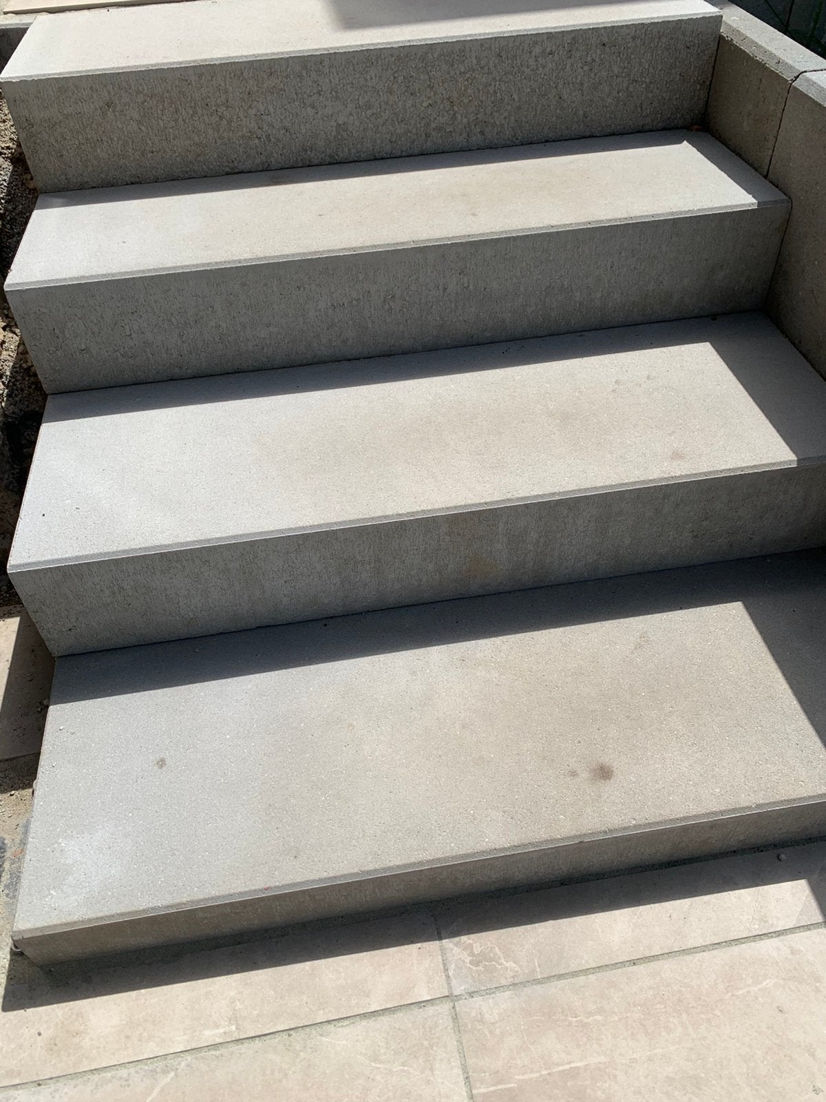 Nieuwe Betonnen traptreden voor tuin of terras, Ophalen, Nieuw