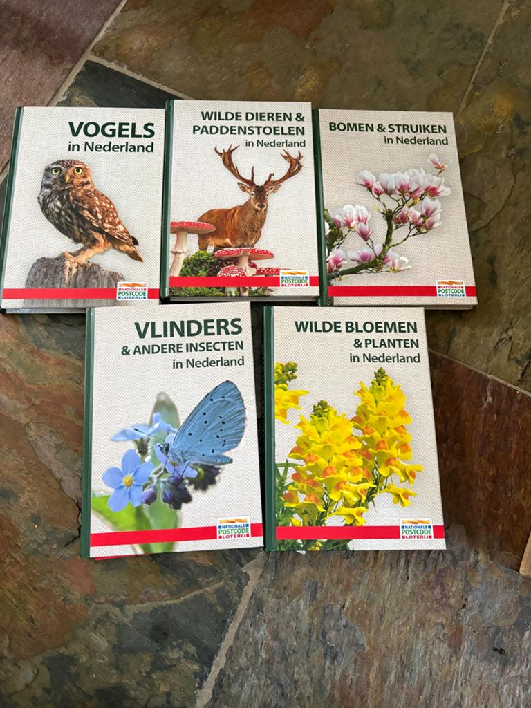 Nationale Postcode Loterij Natuur Boeken Set (5 stuks), Boeken, Natuur, Zo goed als nieuw, Natuur algemeen, Ophalen of Verzenden