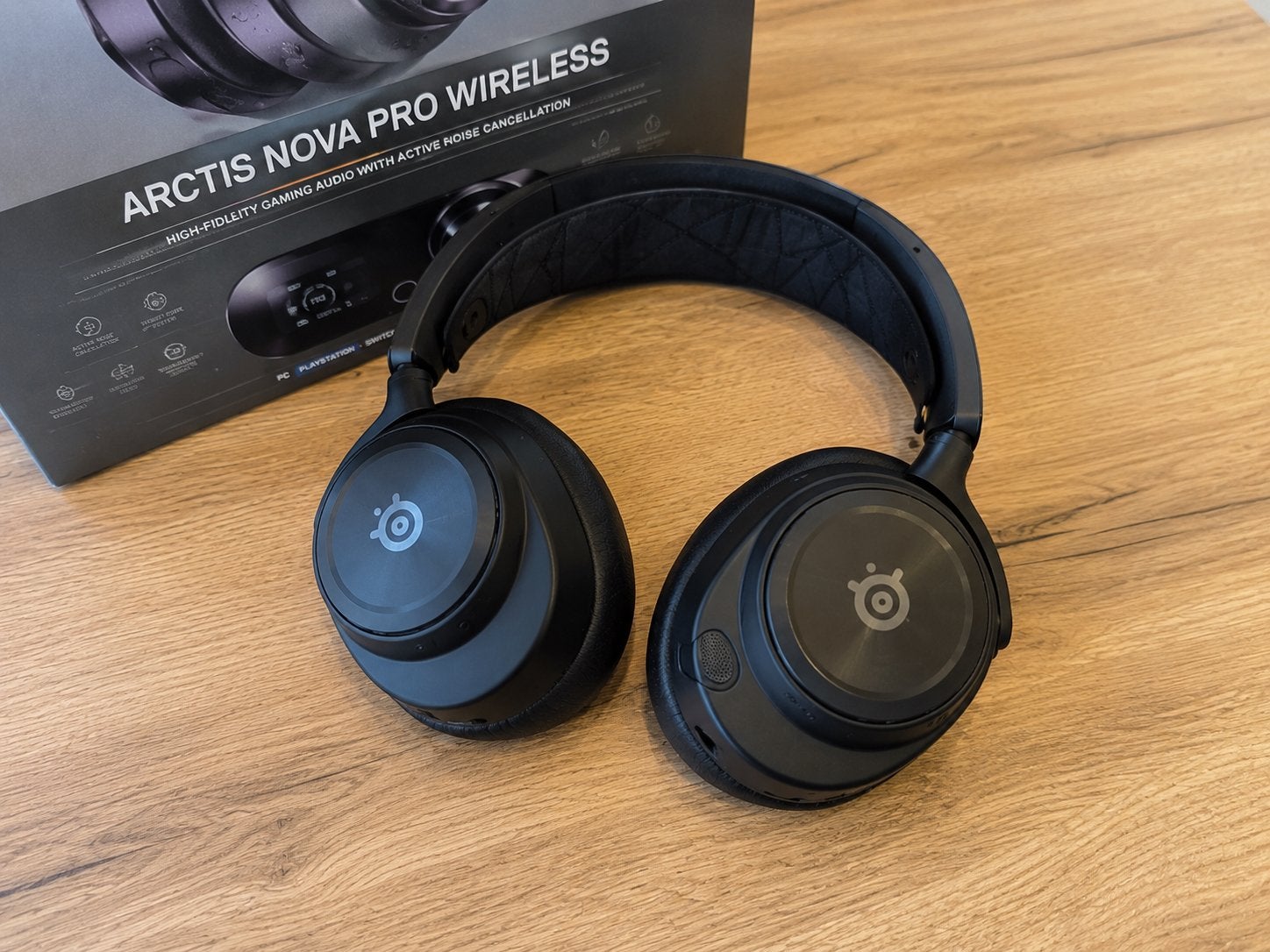 Steelseries Nova Pro Wireless met Wicked Cushions, Computers en Software, Headsets, Ophalen of Verzenden, Zo goed als nieuw, Draadloos