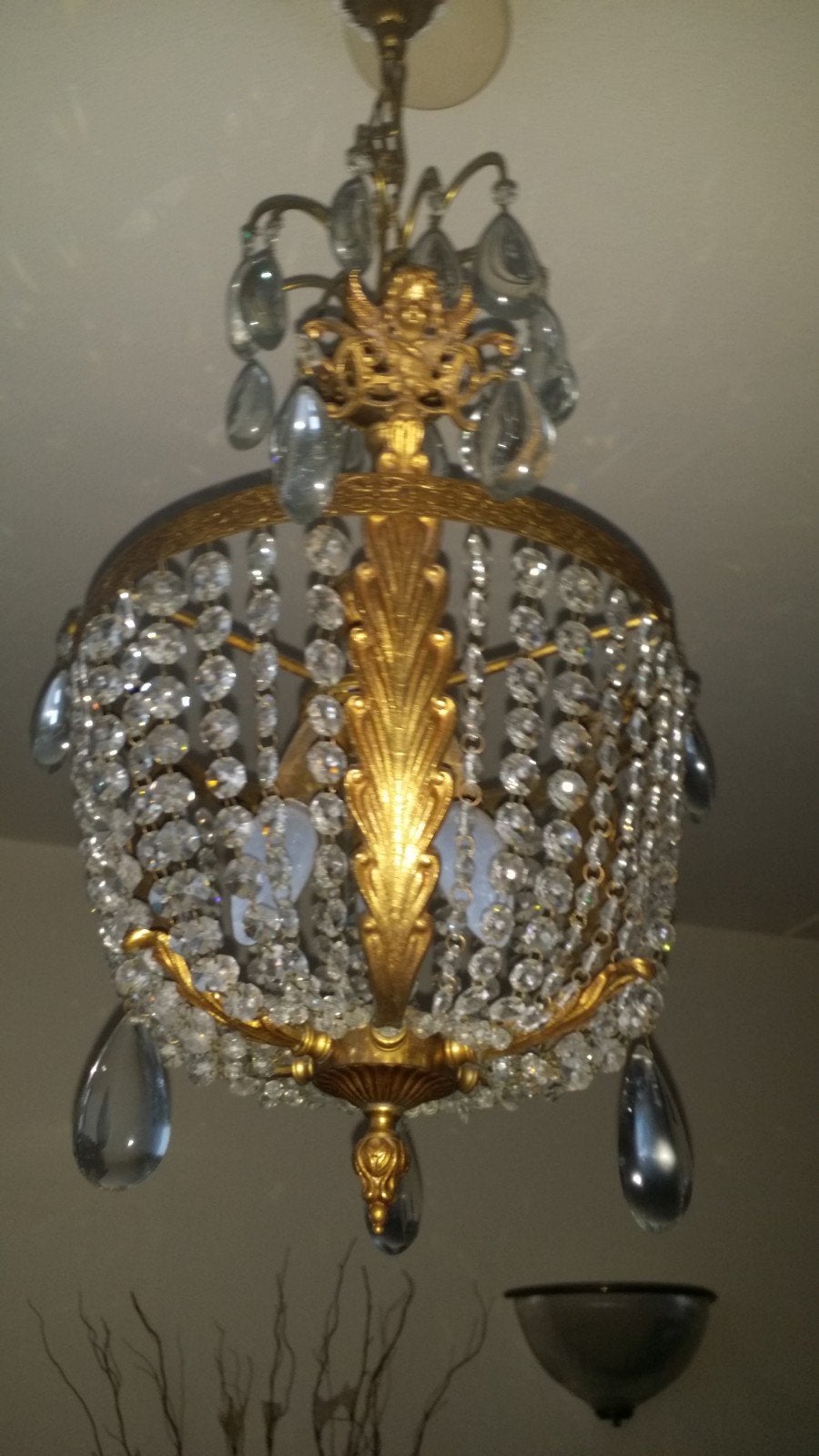 Deze kroonluchter heeft een bronzen frame  met cupidoś, Huis en Inrichting, Ophalen of Verzenden