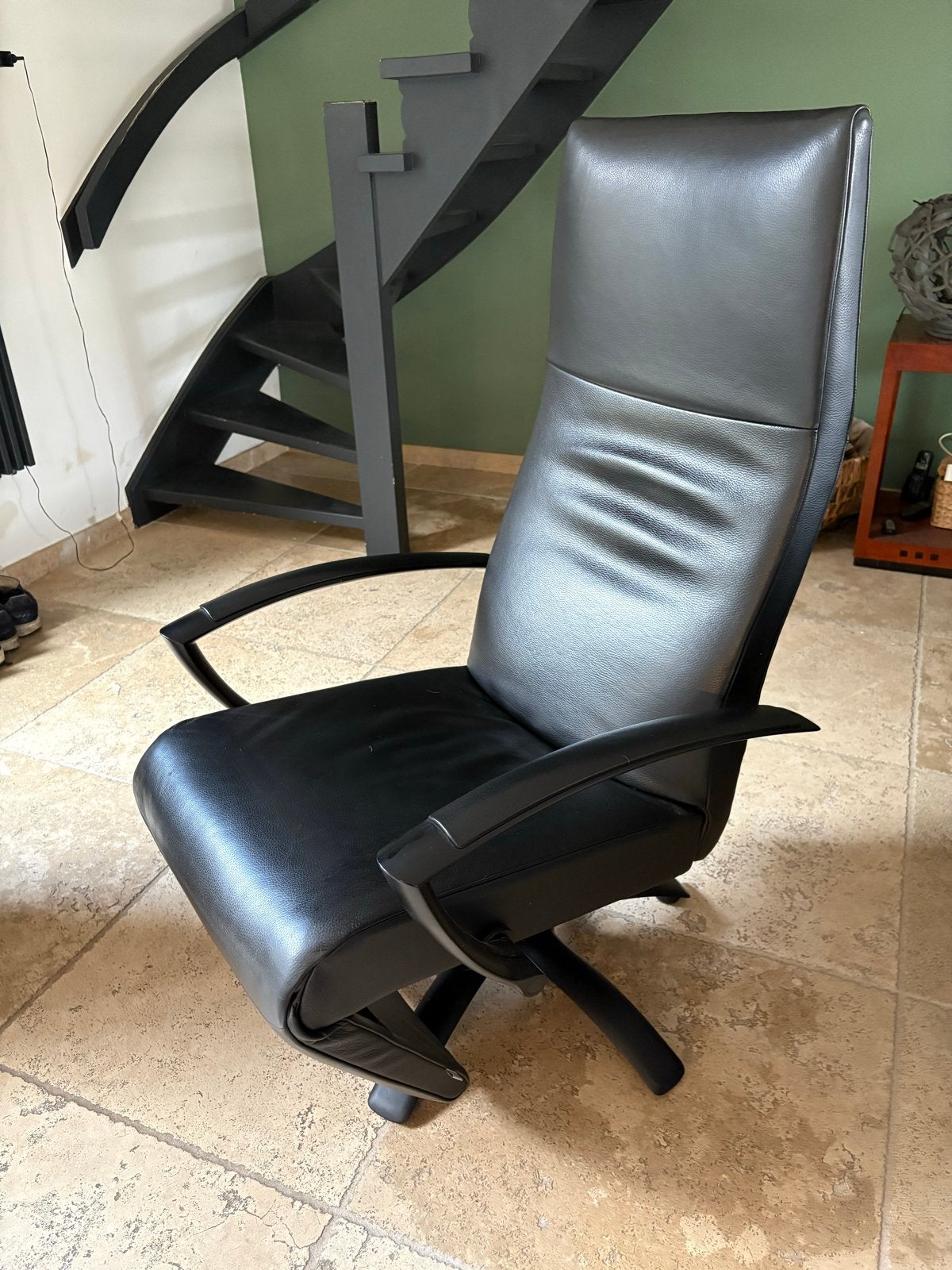 Jori relaxfauteuil zwart leer - verstelbaar, Huis en Inrichting, Fauteuils, Ophalen, Gebruikt, Leer, 150 cm of meer
