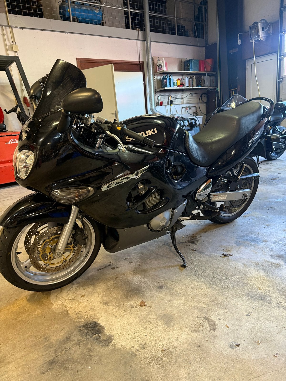 Suzuki GSX 600F - Sportieve Toermotor, Motoren, Sportuitlaat, 4 cilinders, Motorrijbewijs A, Gebruikt
