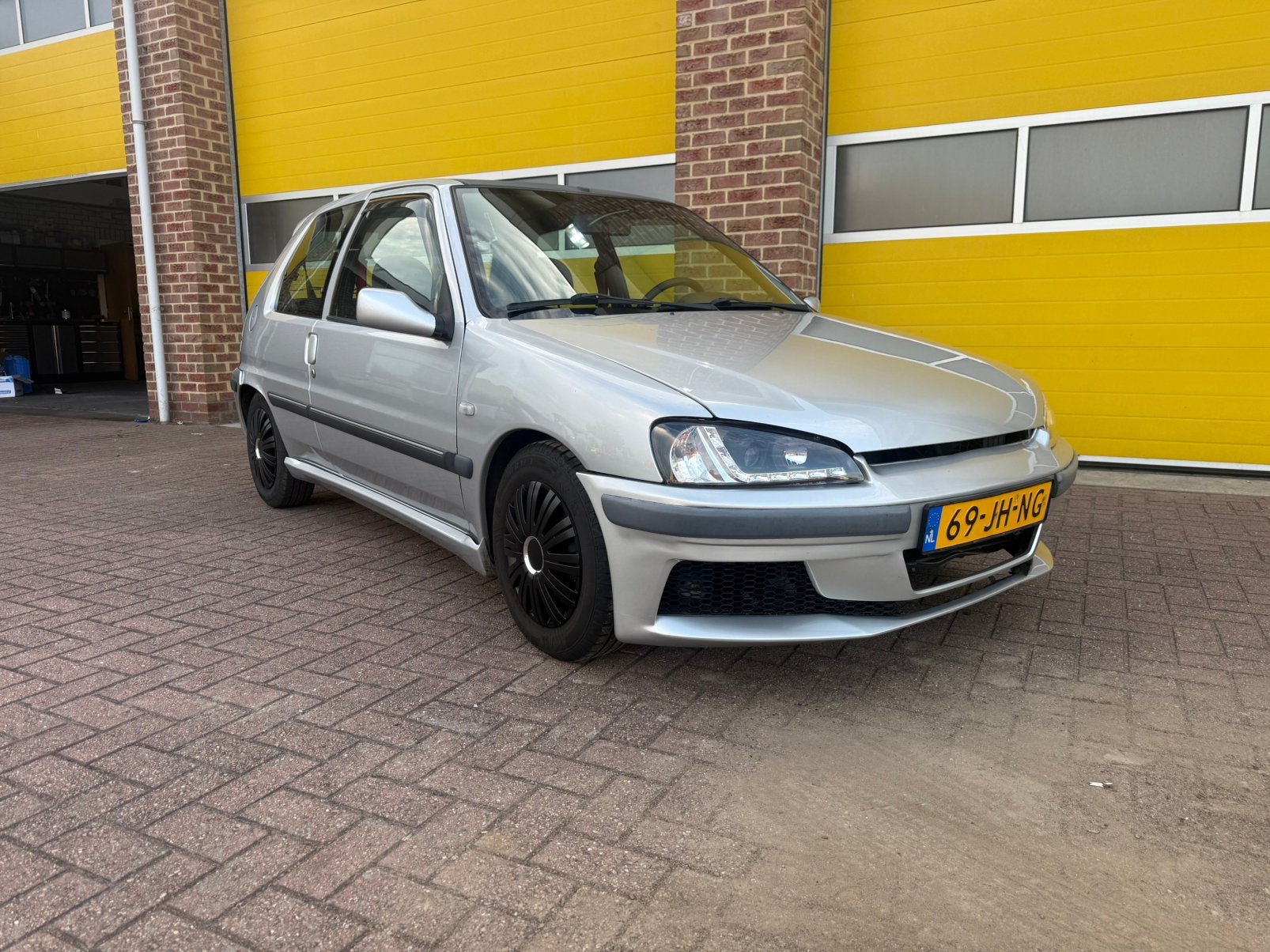 Peugeot 106 1.1 Sketch 2002 Grijs, Auto's, Voorwielaandrijving, Stof, Zwart, 4 cilinders