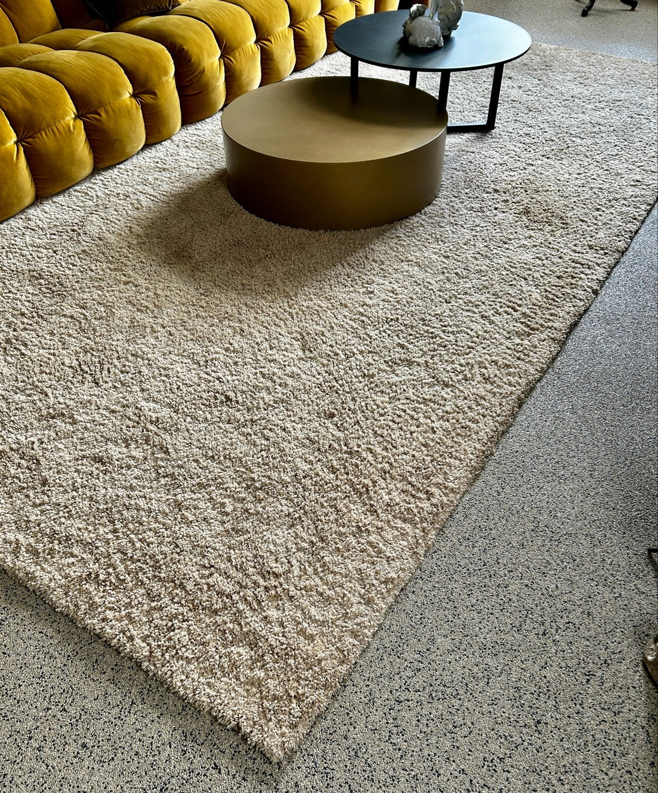 Crèmekleurig hoogpolig vloerkleed - 200 x 400 cm, Ophalen, 150 tot 200 cm, 200 cm of meer, Zo goed als nieuw