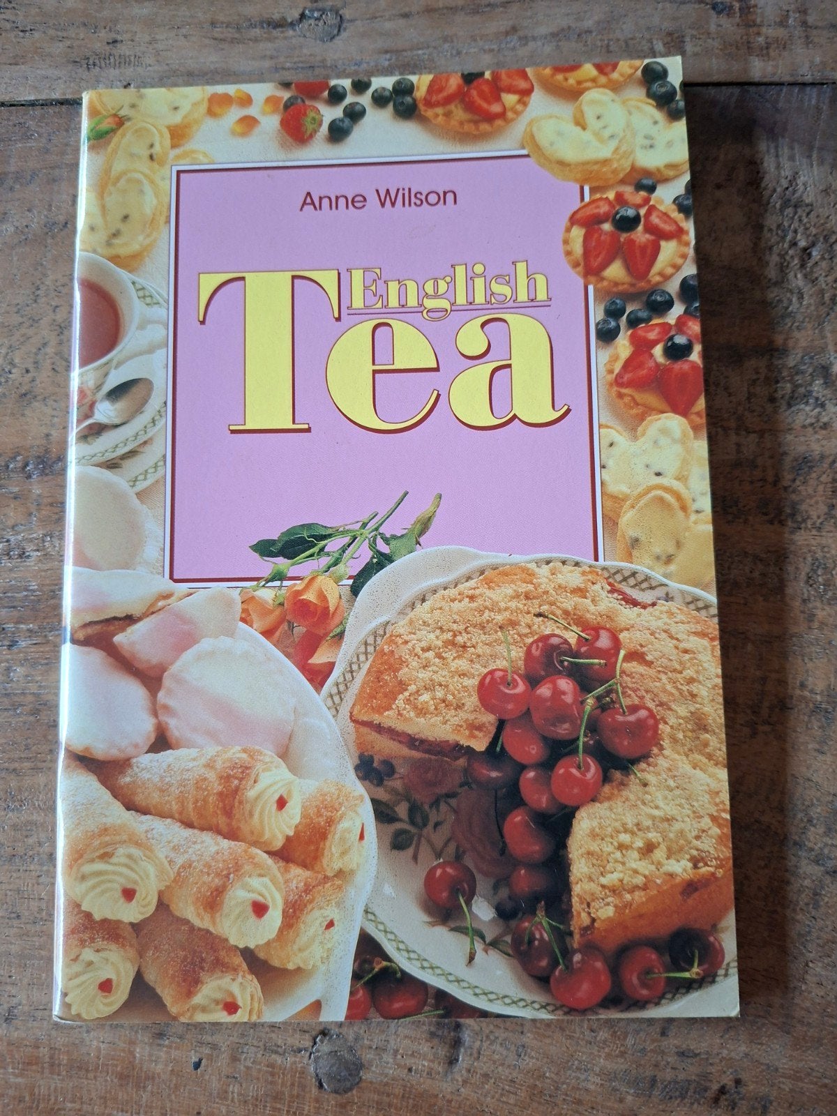 English Tea - Anne Wilson (Kookboek), Ophalen, Tapas, Hapjes en Dim Sum, Anne Wilson, Zo goed als nieuw