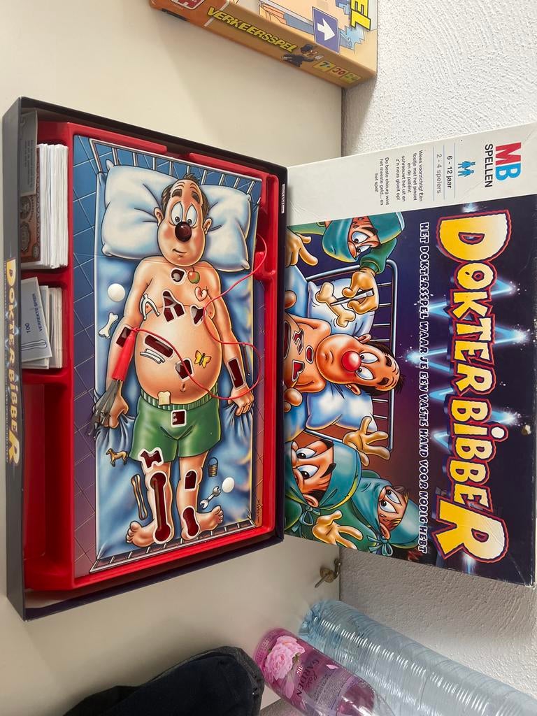 Dokter Bibber spel, Hobby en Vrije tijd, Gezelschapsspellen | Bordspellen, Drie of vier spelers, Ophalen of Verzenden, Gebruikt