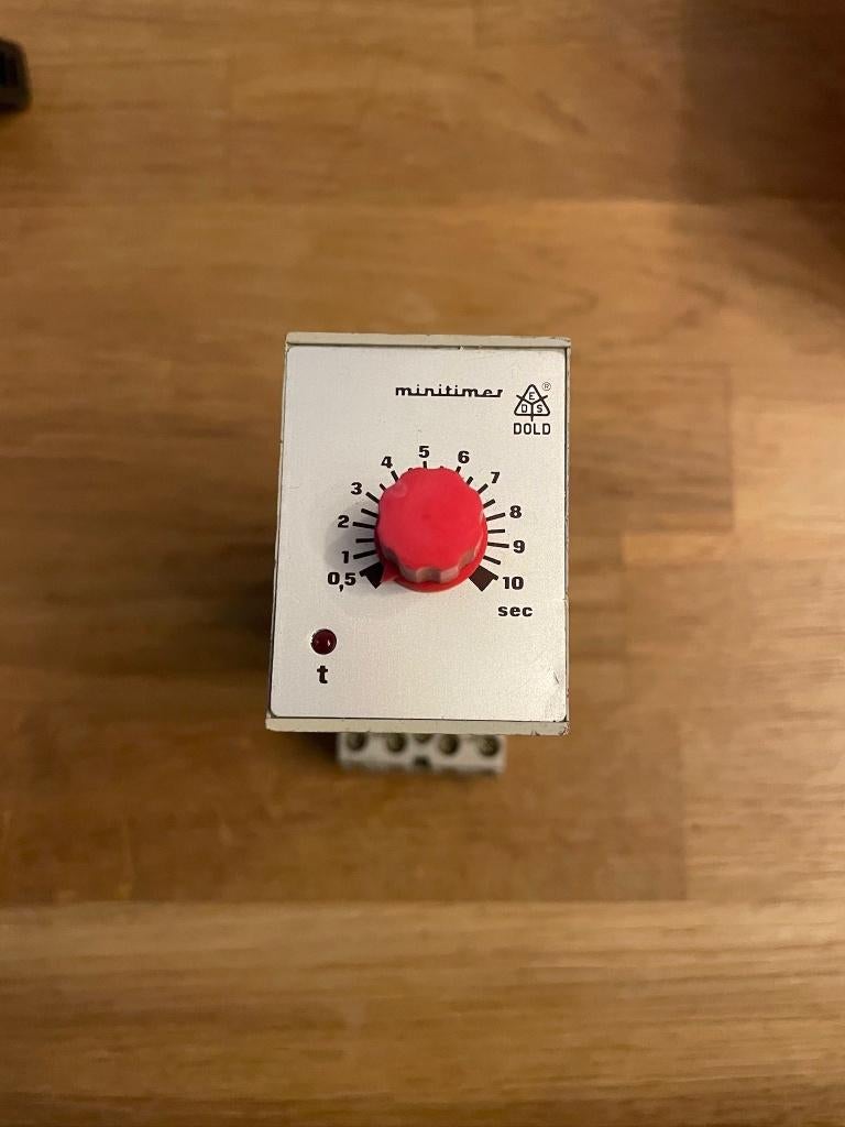 DOLD Minitimer 220V 50/60Hz 0.5 - 10s tijdrelais, Ophalen of Verzenden, Gebruikt, Overige typen