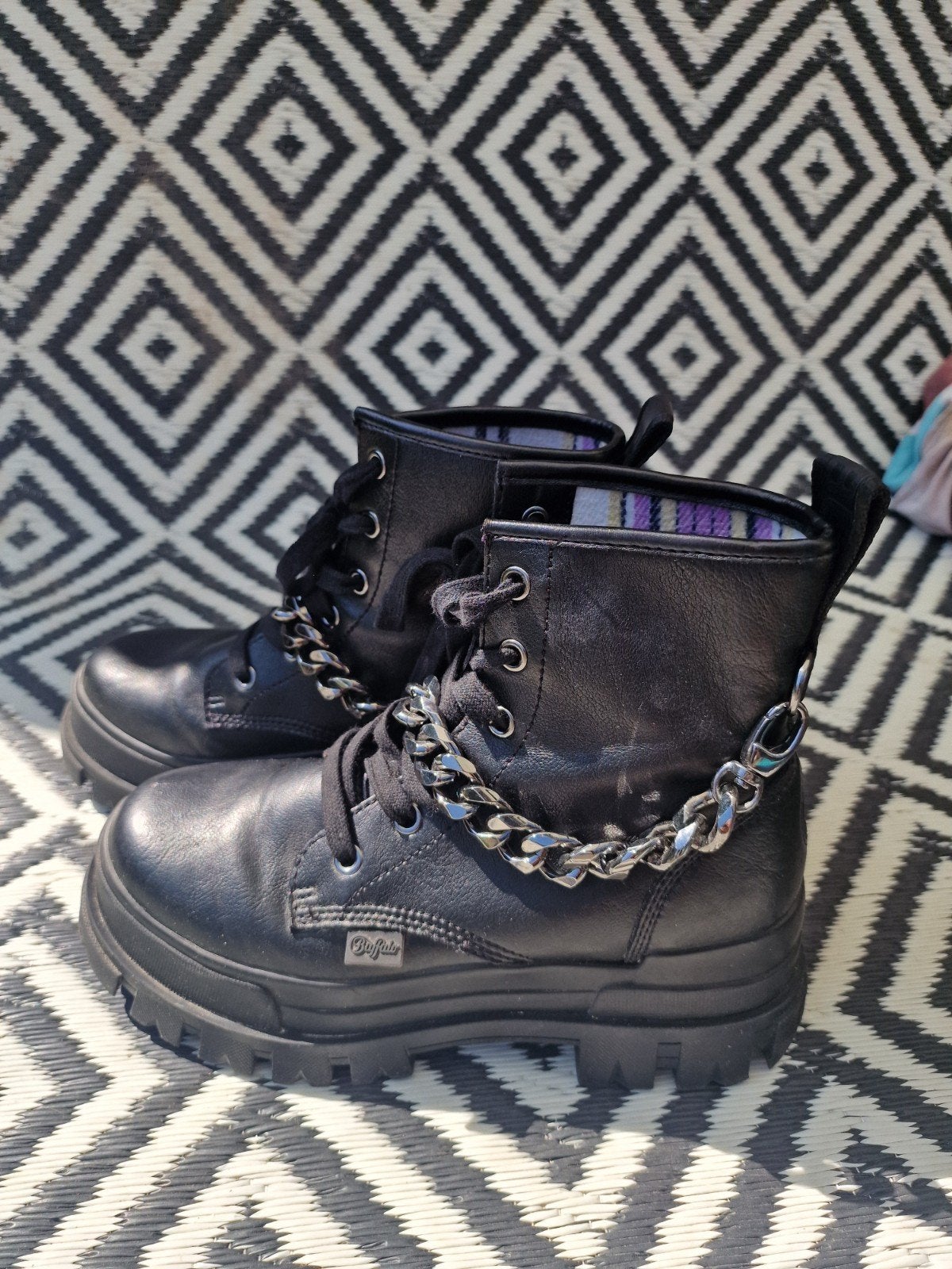 Veterboots. Buffalo. Maat 39 zgan, Kleding | Dames, Schoenen, Ophalen of Verzenden, Zo goed als nieuw, Zwart