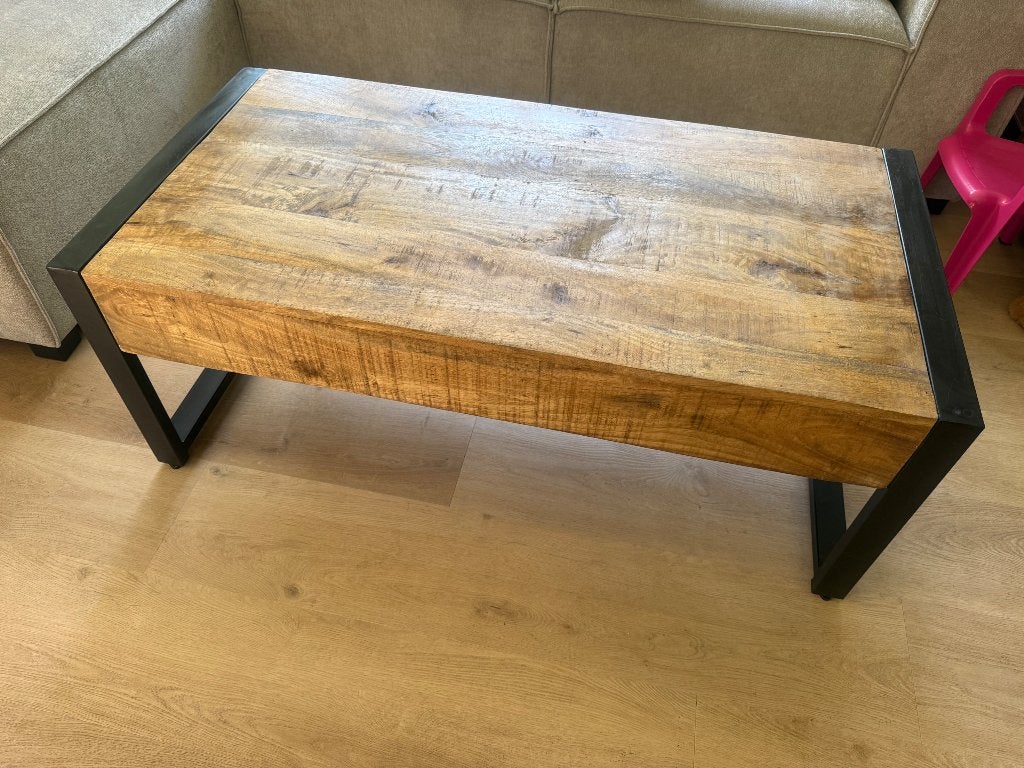 Mangohouten salontafel, 100 tot 150 cm, Zo goed als nieuw, Rechthoekig, 50 tot 100 cm