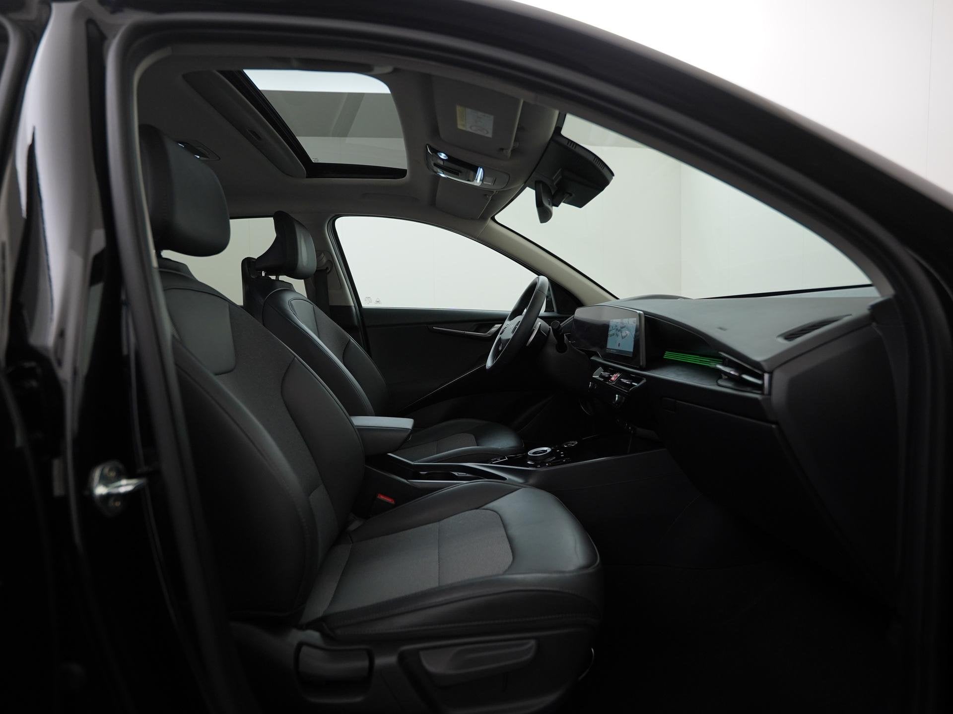 Kia Niro 1.6 GDi Hybrid DynamicLine | Schuifdak | Head-up |, Gebruikt, Euro 6, Leder en Stof, Zwart