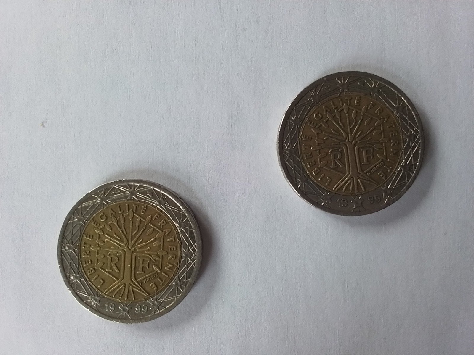 2x 2 Euro munt Frankrijk 1999, Postzegels en Munten, Munten | Europa | Euromunten, Ophalen of Verzenden, Frankrijk, 2 euro, Losse munt