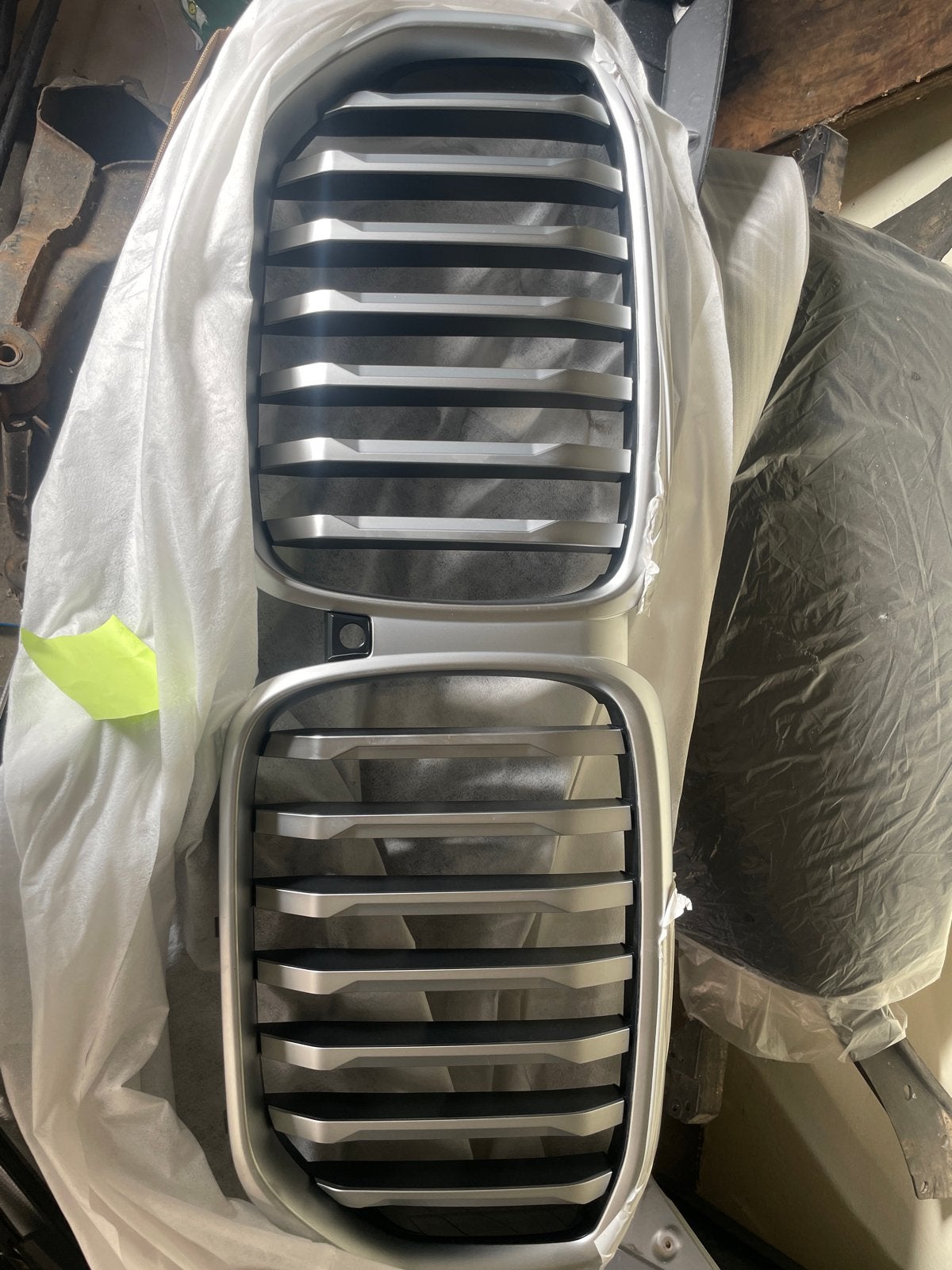 Nieuwe BMW grille - Mat zilver, Ophalen, Voor, Nieuw, Bumper