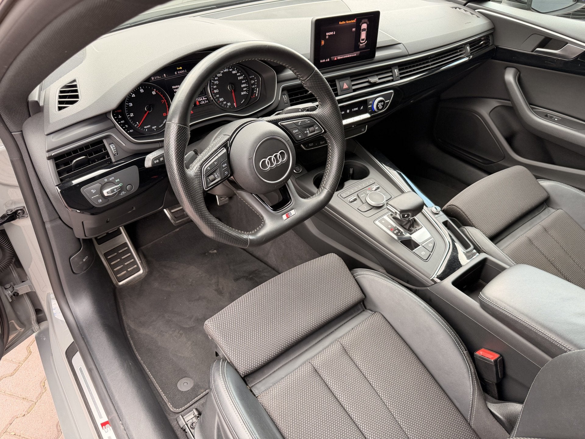 Audi A5 Sportback 35 TFSI Sport S-line edition | LED | Zwart, Auto's, Audi, Gebruikt, Euro 6, 4 cilinders, Origineel Nederlands