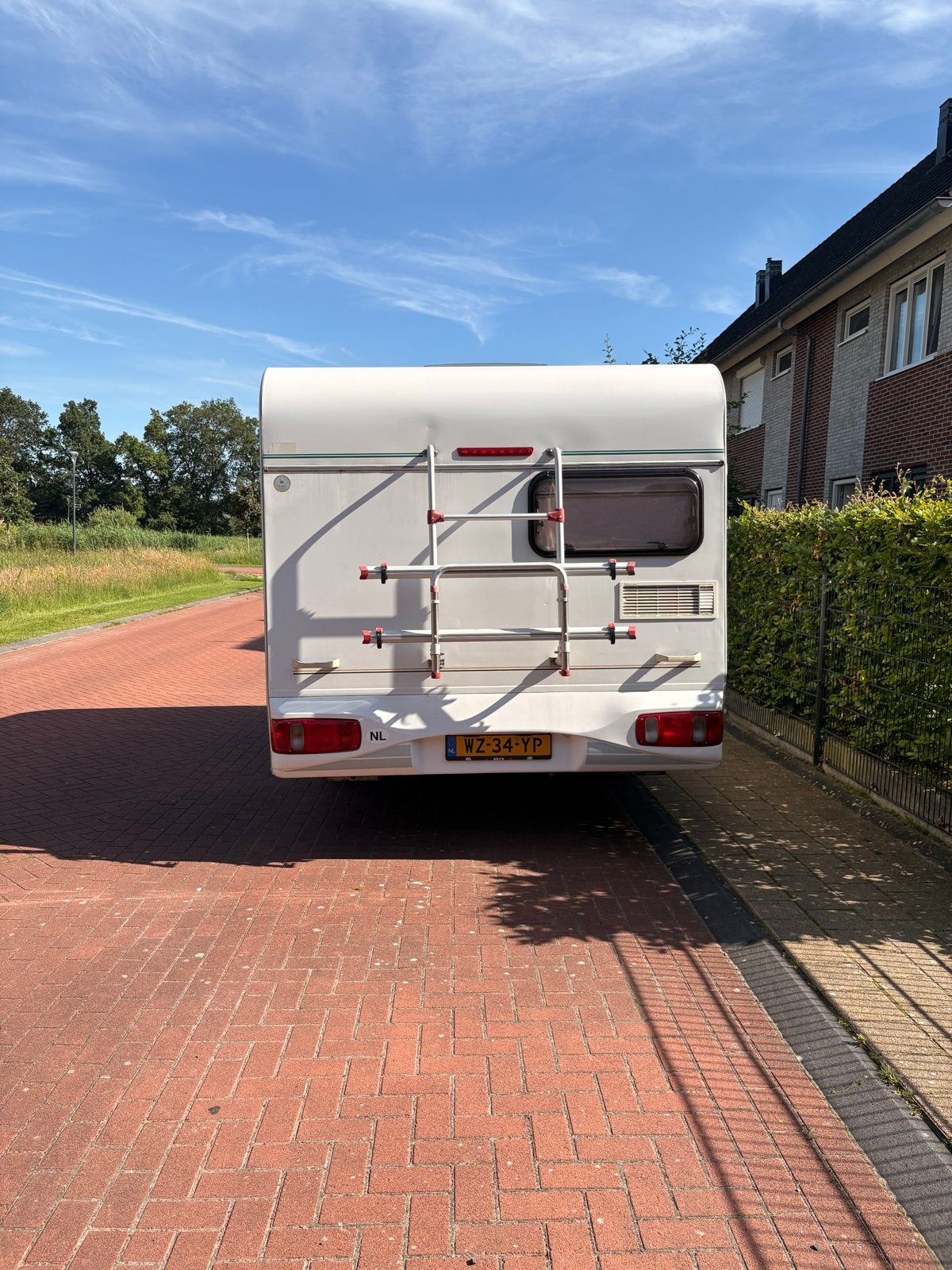 Lichtgewicht Swift Toscane 410 caravan met voortent, Omvormbare zithoek, Treinzit, Particulier, Swift