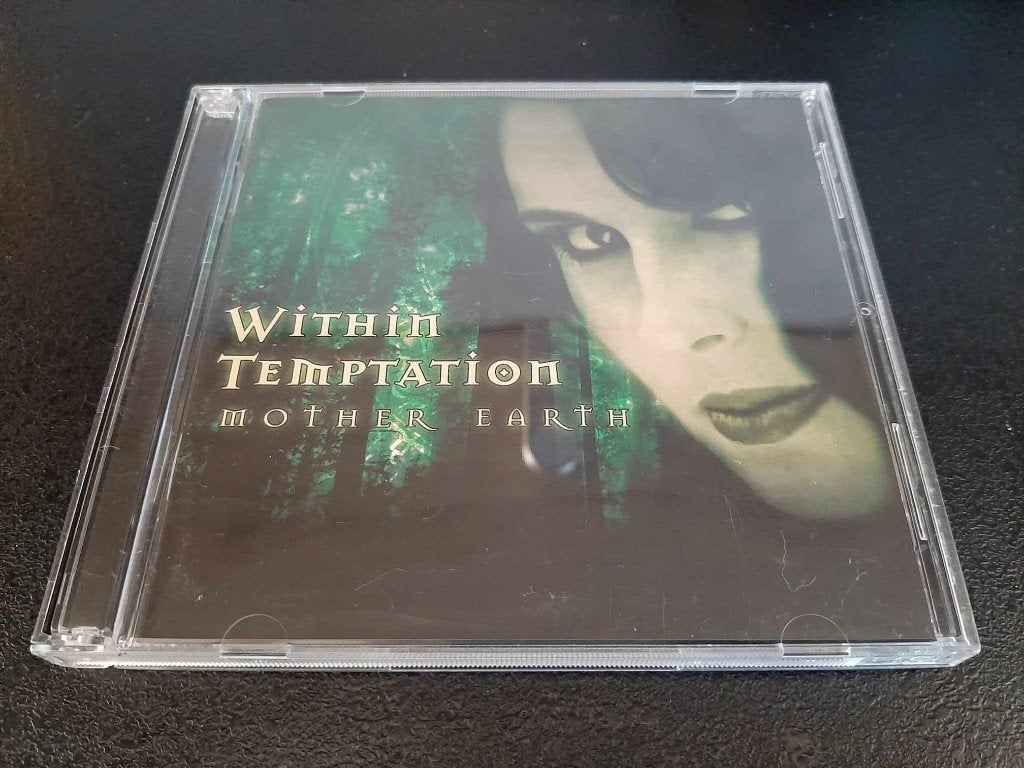Within Temptation: Mother earth (Uk persing, cd + dvd)!, Overige genres, Ophalen of Verzenden, Album, Gebruikt