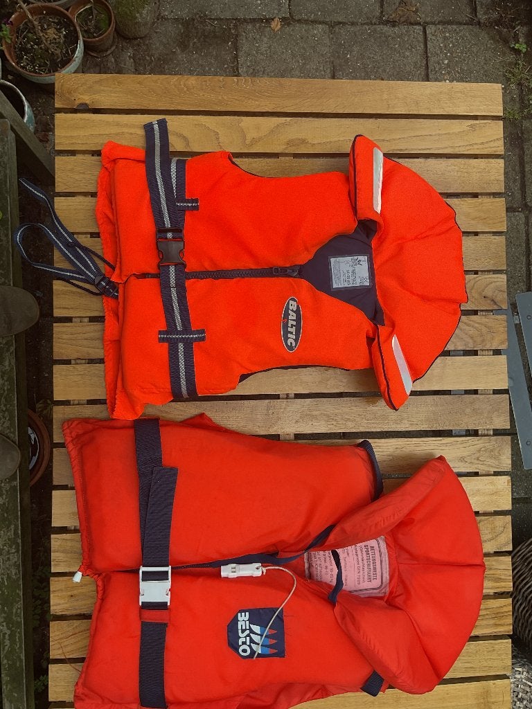 Reddingsvest, Ophalen, Besto, Zo goed als nieuw, Dame of Heer