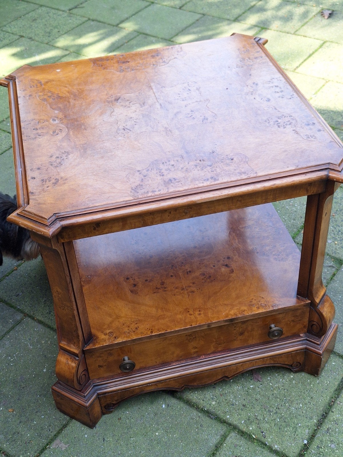 Wortelnoten salontafel met lade, Antiek en Kunst, Antiek | Meubels | Tafels, Ophalen