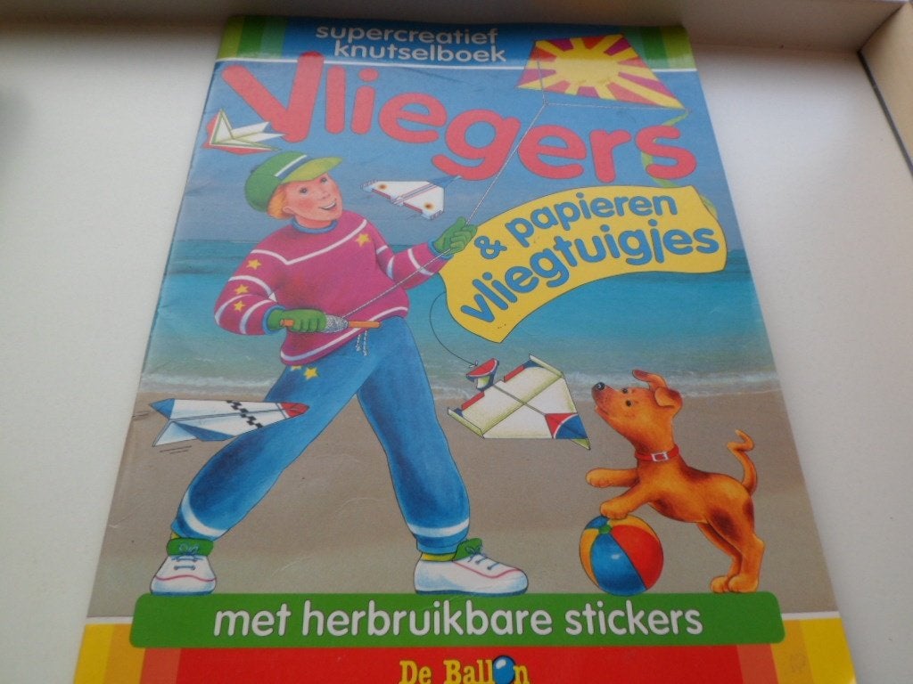 Creatief knutselboek : Vliegers & papieren vliegtuigjes, Ophalen of Verzenden, Zo goed als nieuw, Knutselwerk