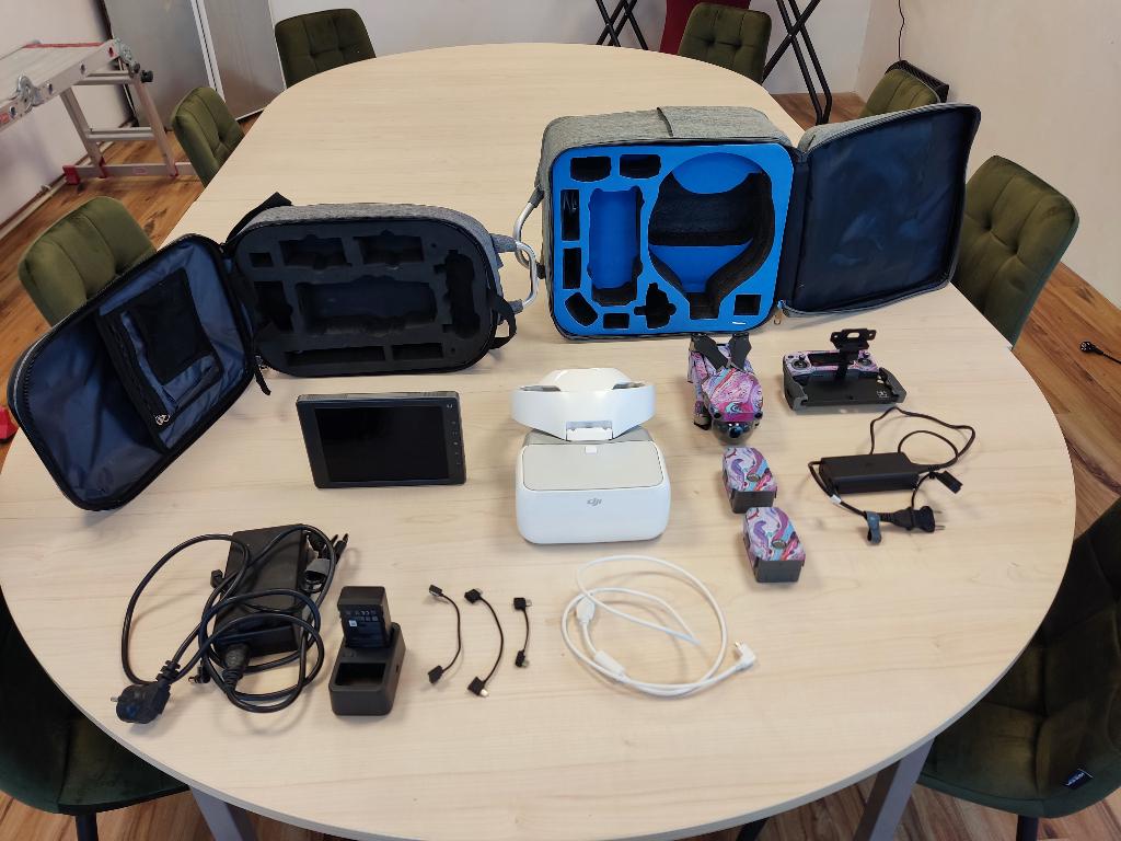 DJI Drone + DJI Goggles + DJI Ultra heldere monitor, Gebruikt, Cameradrone, 5 tot 10 kilometer, 15 tot 30 minuten