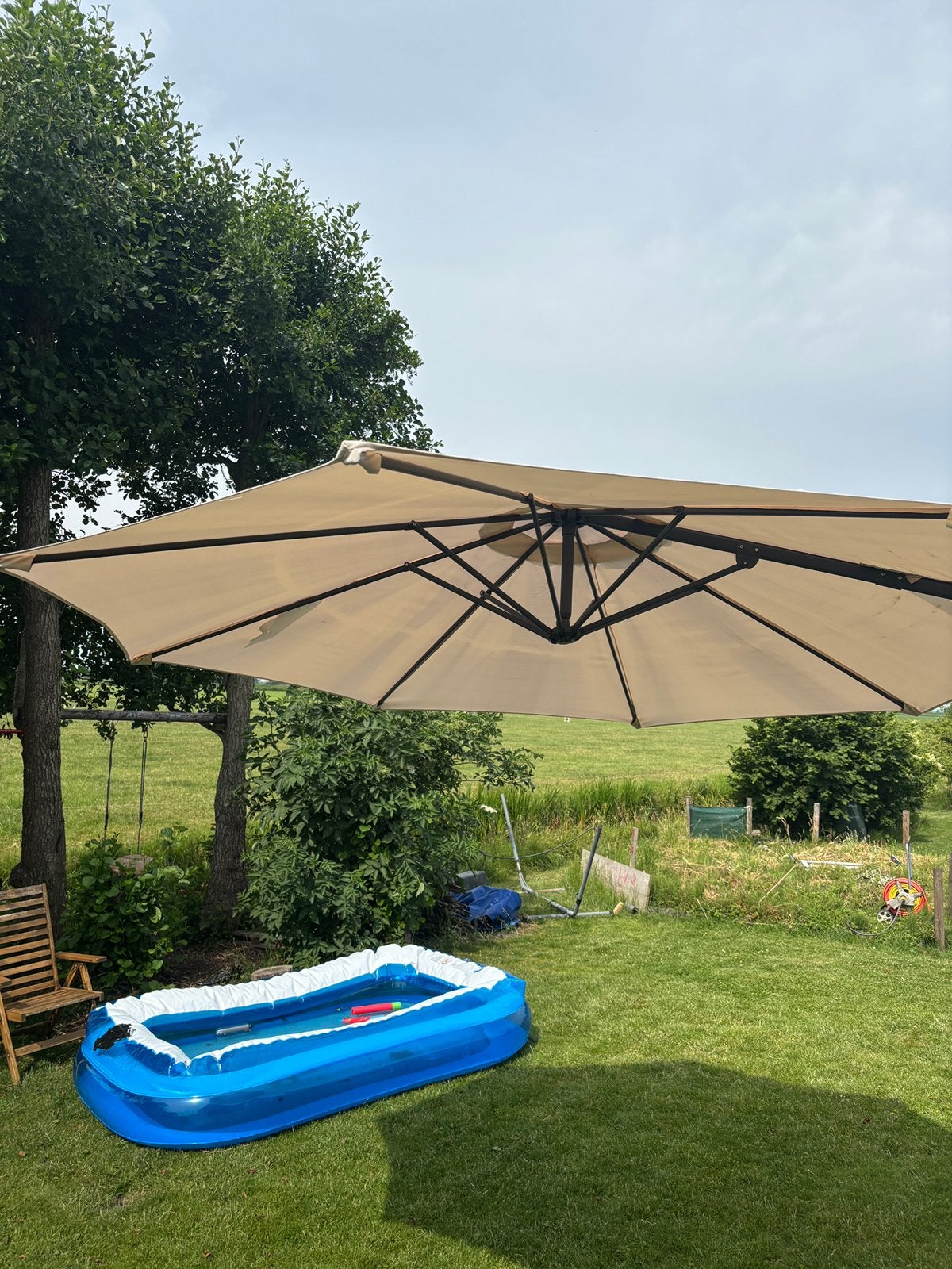 Zweefparasol 3 meter, Tuin en Terras, Parasols, Ophalen, Gebruikt, 3 tot 4 meter, Zweefparasol
