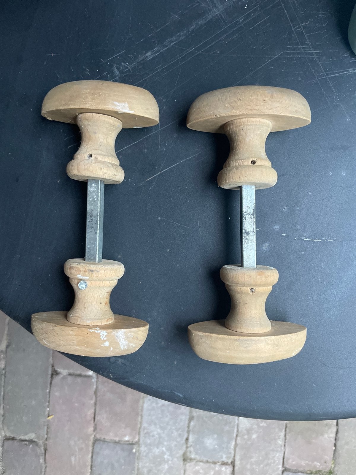 Twee sets houten deurklinken / deurknoppen, Doe-het-zelf en Verbouw, Hang- en Sluitwerk, Ophalen, Gebruikt, Overige materialen