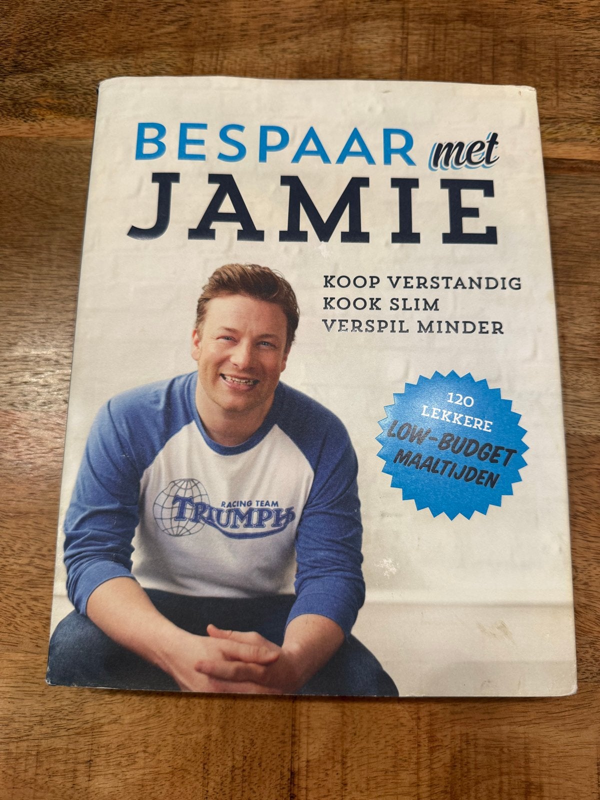 Bespaar met Jamie - Jamie Oliver kookboek, Boeken, Kookboeken, Gelezen, Hoofdgerechten, Ophalen of Verzenden, Gezond koken