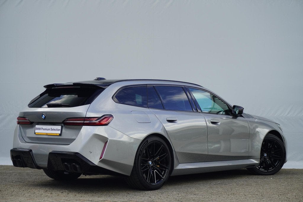 BMW M5 Touring | M Carbon-keramische remmen | M Driver's Pac, Gebruikt, Elektrische stoelverstelling, 4395 cc, 135 min