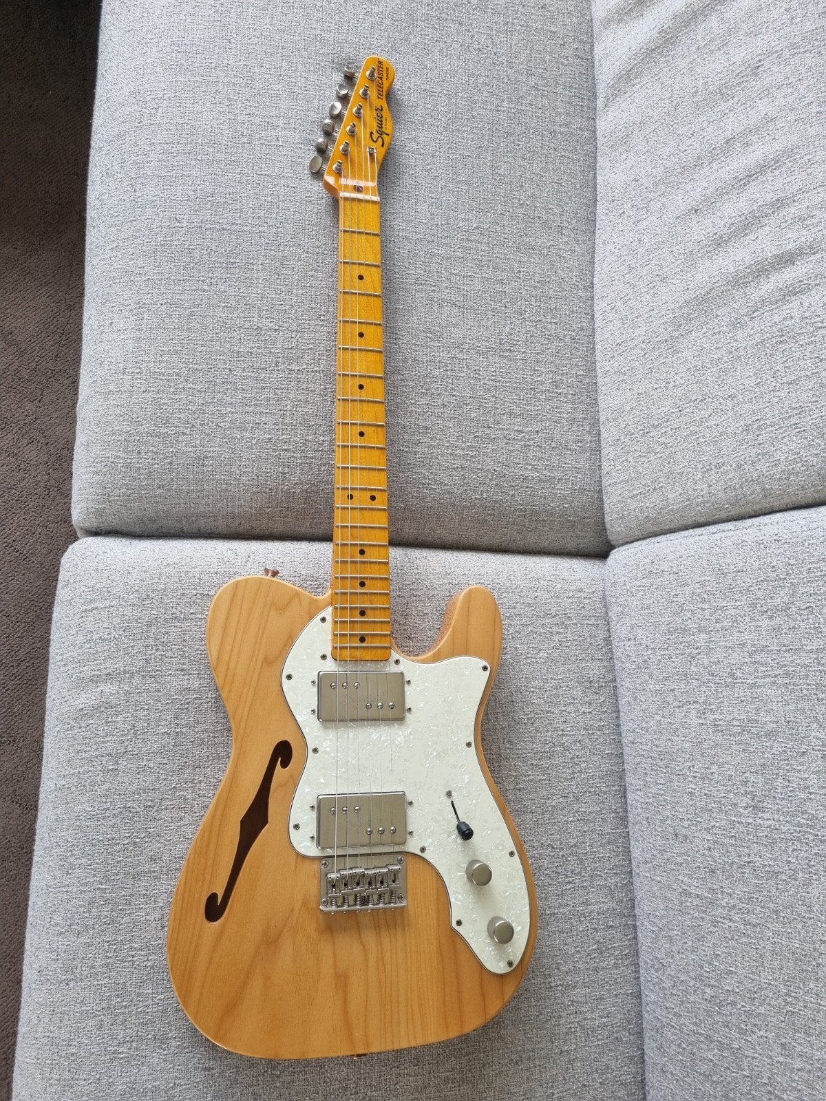 Squier Telecaster Thinline, Muziek en Instrumenten, Ophalen, Fender
