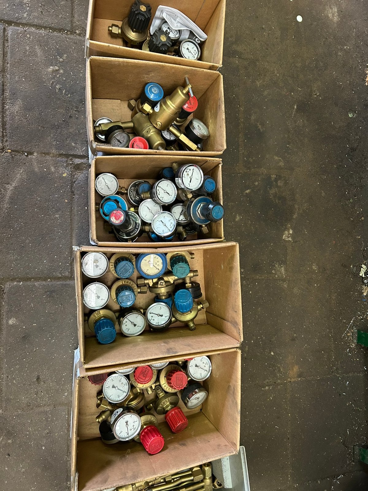 Reduceerventielen en snijvoorstukken, Ophalen, Zo goed als nieuw