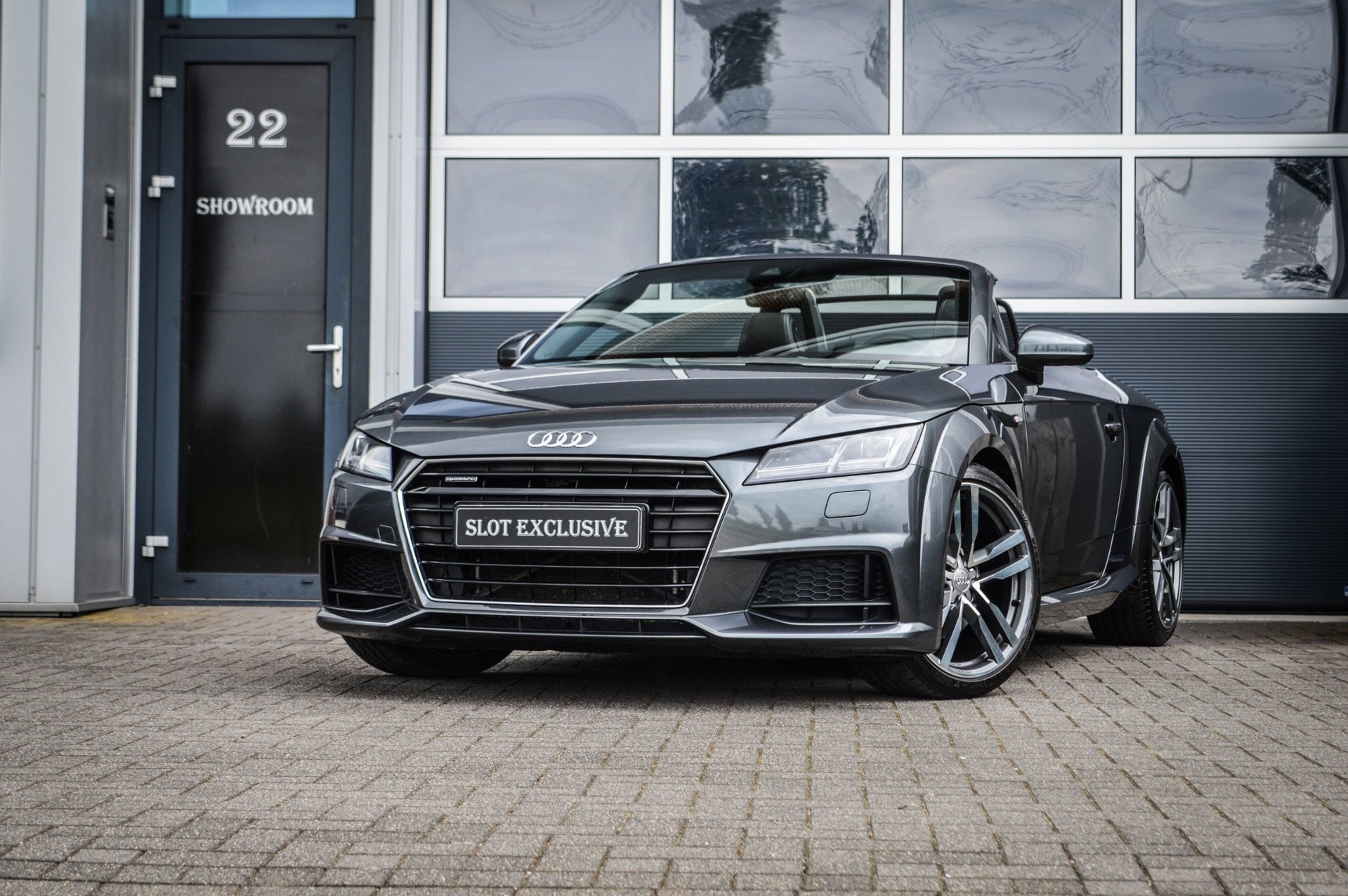 Audi TT Roadster 2.0 TFSI|QUATTRO|S-LINE|NAVI|RS-SEATS|B&O|L, Auto's, Audi, Gebruikt, Euro 6, Vierwielaandrijving, 2 stoelen