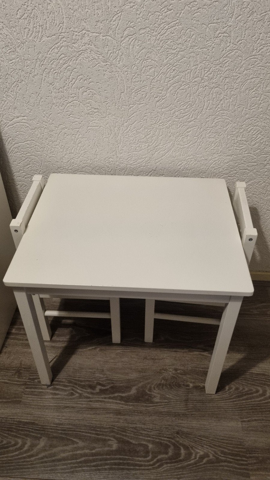 Witte kindertafel met twee stoeltjes, Ophalen, Gebruikt, Tafel(s) en Stoel(en)