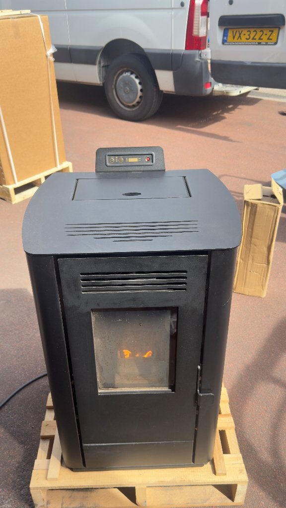 Artel Julia 8kw pelletkachel - 2dehands, Huis en Inrichting, Kachels, Pelletkachel, Vrijstaand, Hout, 9356vd