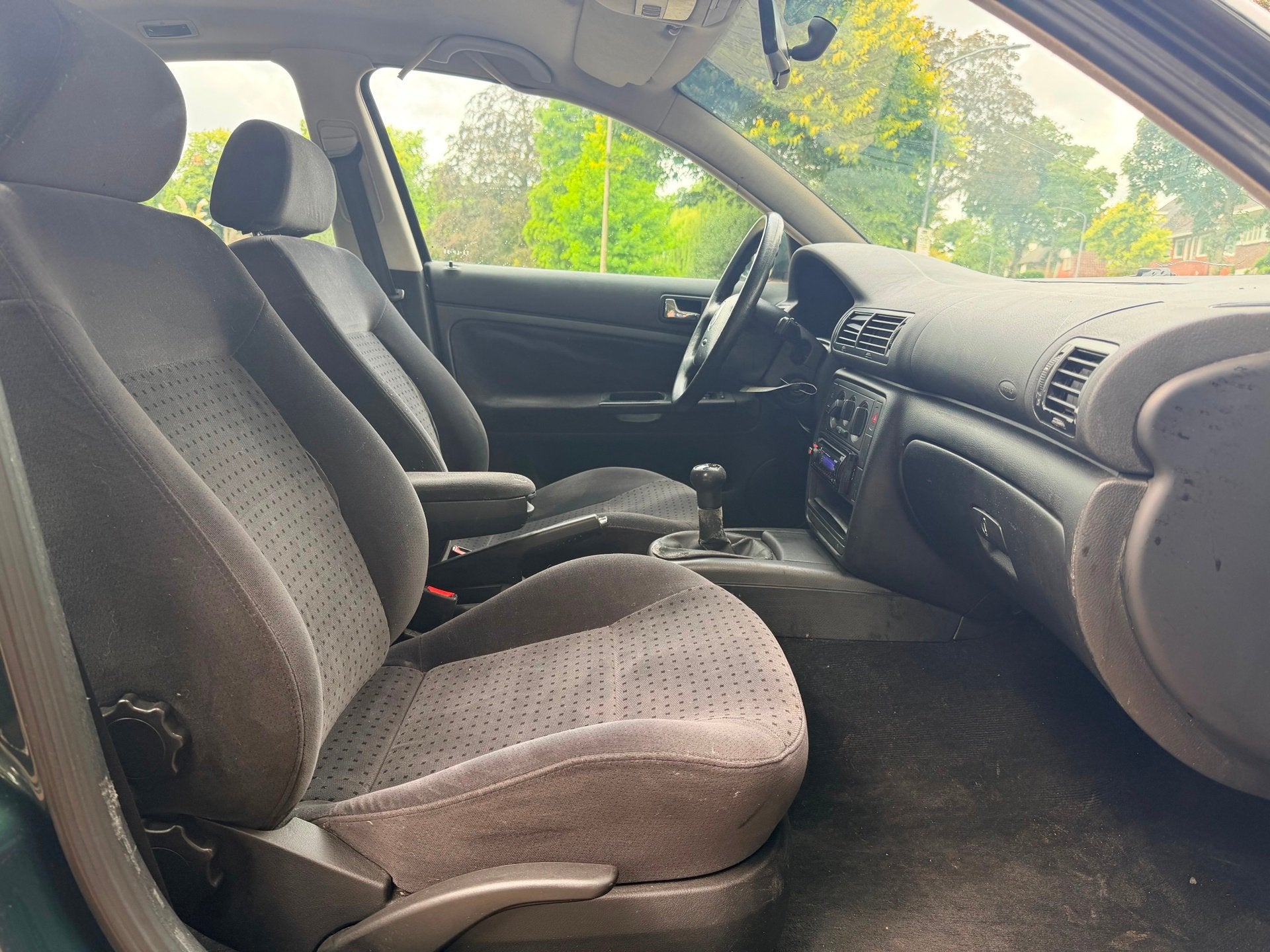 Foto 13 van Volkswagen Passat 1.8 | Elek.Pakket | Trekhaak | NAP!