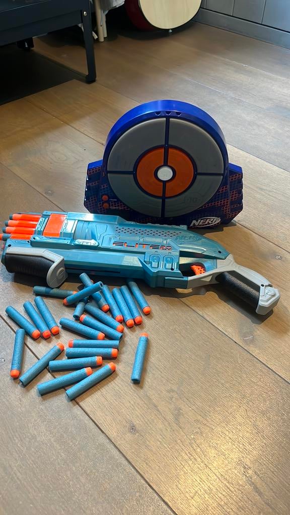 Nerf elite 2.0 + schietschijf, Ophalen of Verzenden, Zo goed als nieuw
