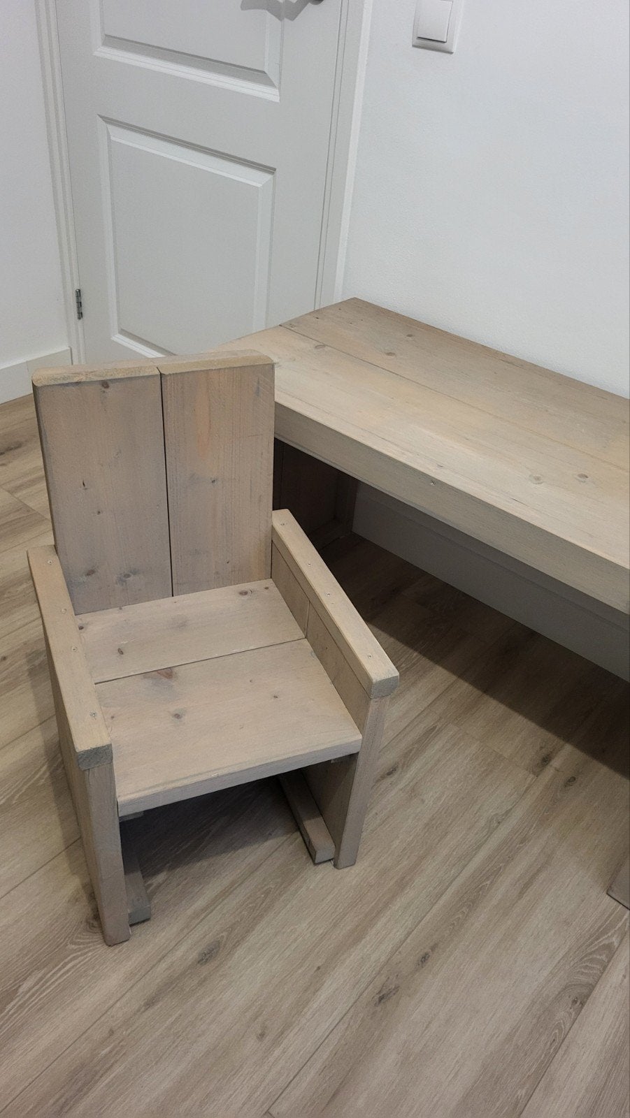 steigerhouten bureau met stoeltje, Ophalen