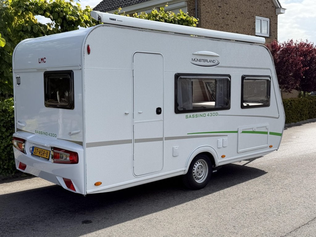 LMC Sassino 430 D Thule luifel,Enduro mover,dwars bed 2022, Overige typen, Bedrijf, Treinzit, 4 tot 5 meter