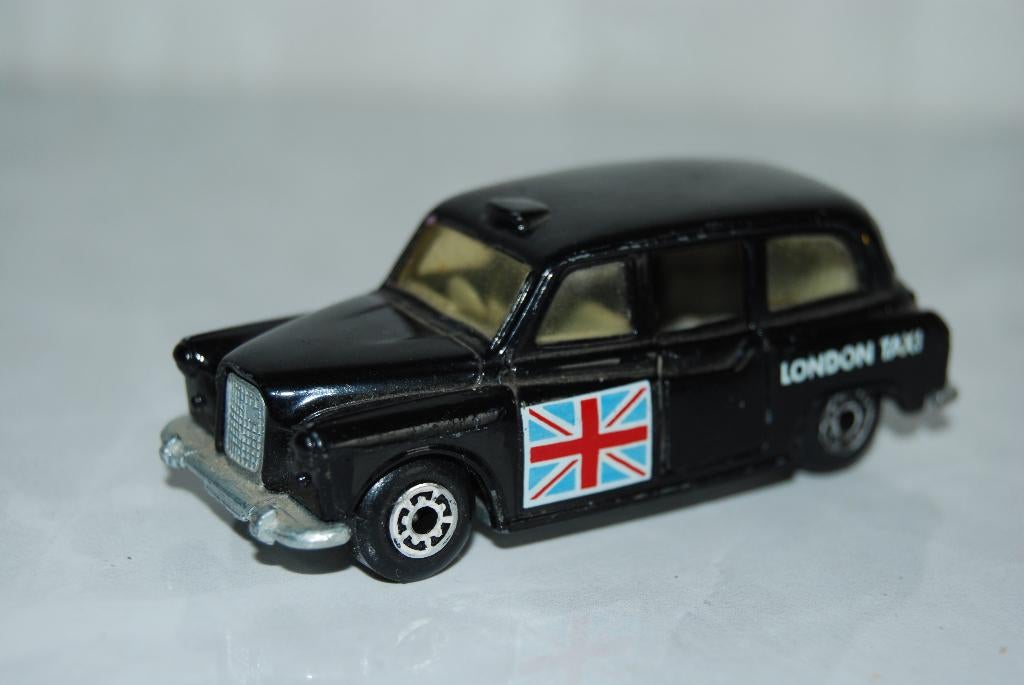 Matchbox London Taxi FX4R, Ophalen of Verzenden, Gebruikt, Auto
