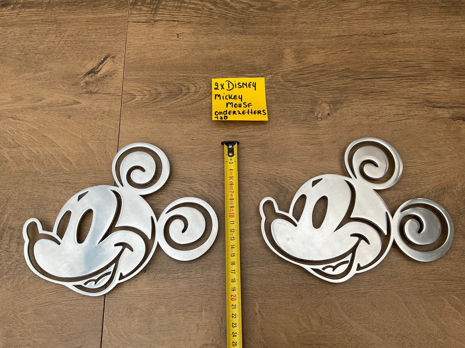 2 x zgan, niet kapot, Disney Mickey Mouse onderzetter metaal, Ophalen, Mickey Mouse, Zo goed als nieuw, Beeldje of Figuurtje