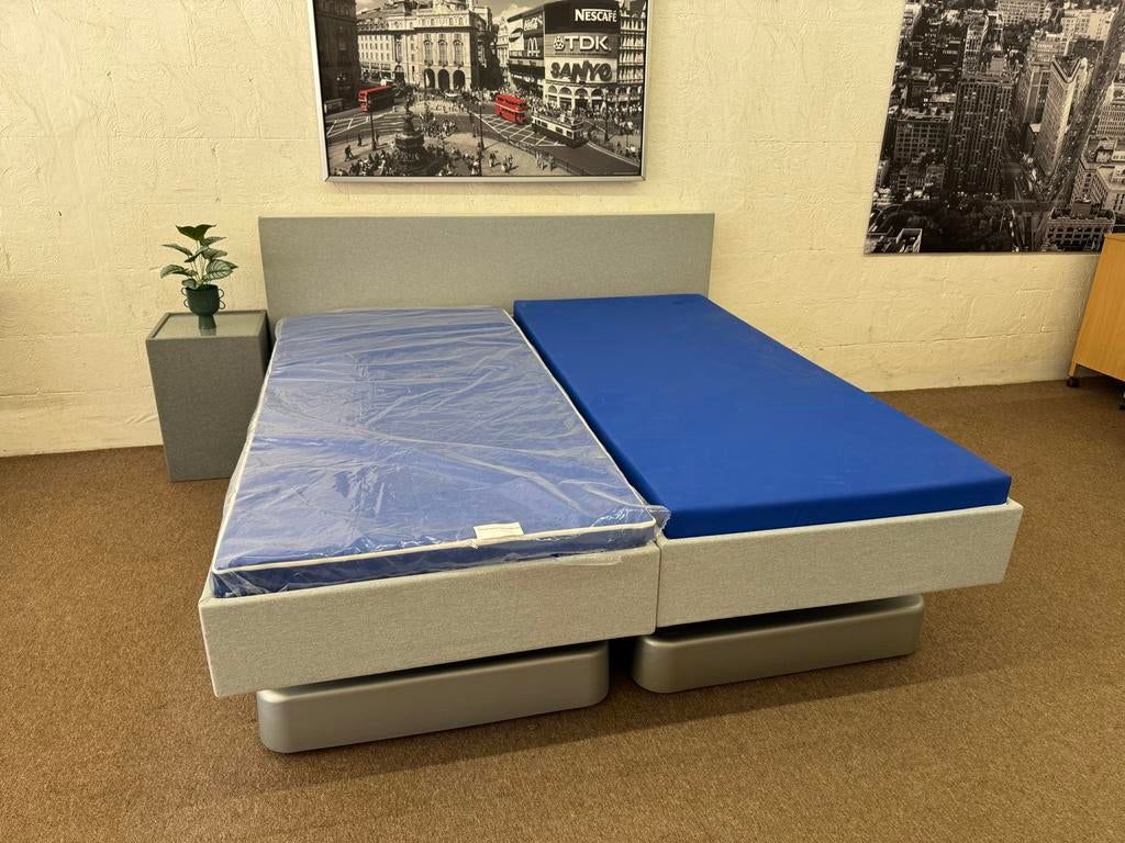 Hoog/laag senioren bed z.g.a.n. met garantie, Huis en Inrichting, Slaapkamer | Bedden, Overige materialen, Oorschot, Verstelbaar